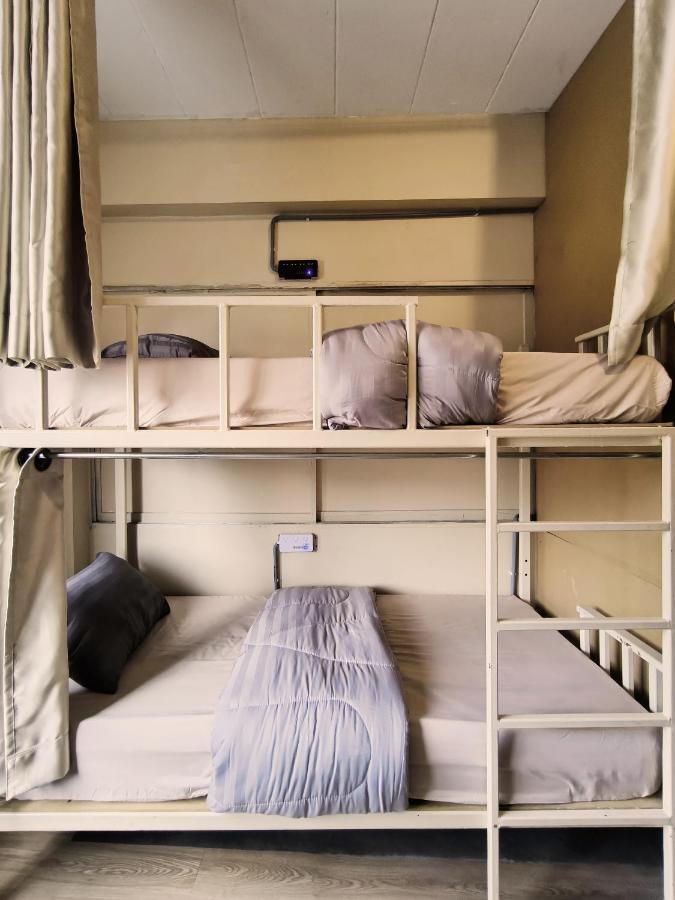 Youyen Hostel Бангкок Экстерьер фото