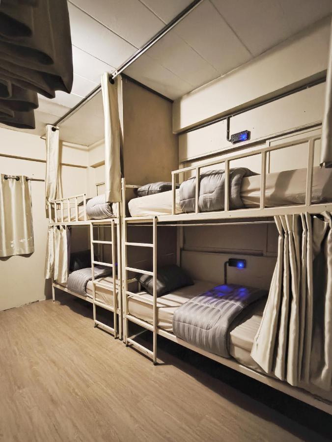 Youyen Hostel Бангкок Экстерьер фото