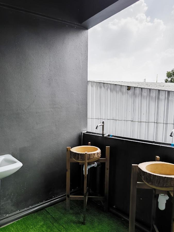 Youyen Hostel Бангкок Экстерьер фото